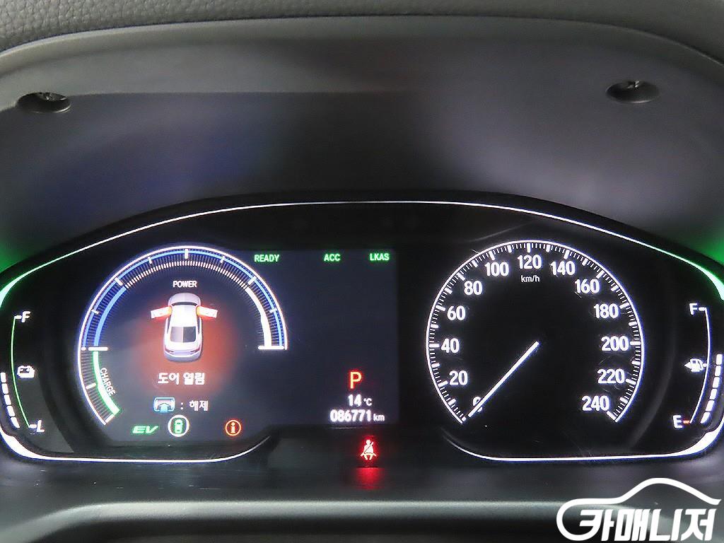 혼다 어코드(10세대) 2.0 하이브리드 투어링 썸네일 6