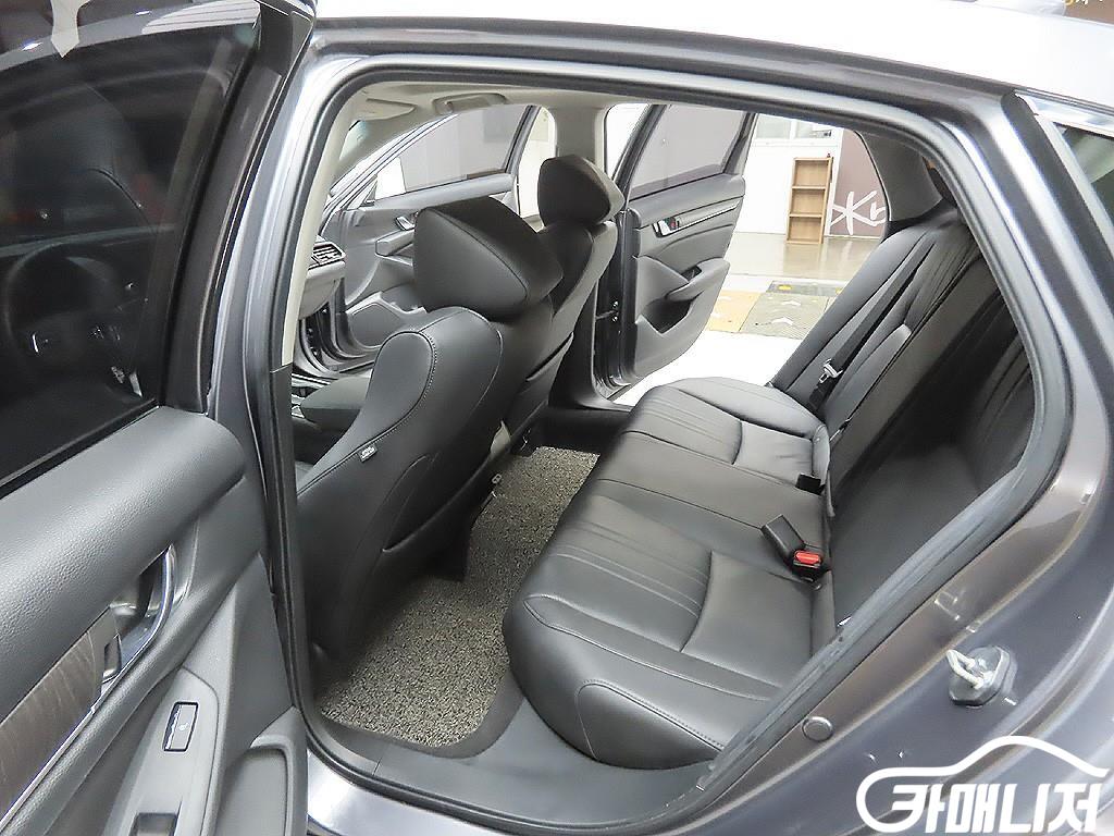 혼다 어코드(10세대) 2.0 하이브리드 투어링 썸네일 8