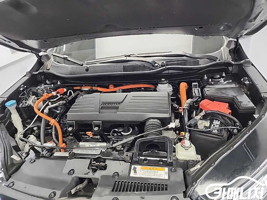 혼다 CR-V 5세대 2.0 하이브리드 투어링 4WD 썸네일 5