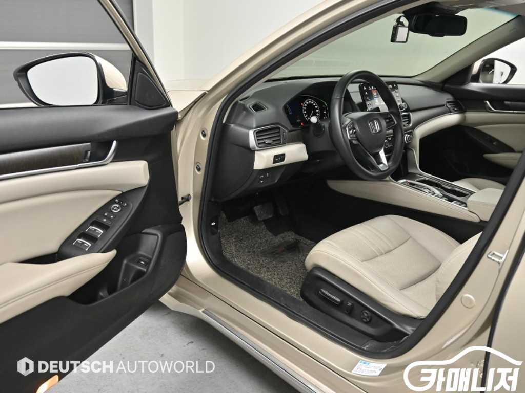 혼다 어코드(10세대) 2.0 하이브리드 EX-L 썸네일 10
