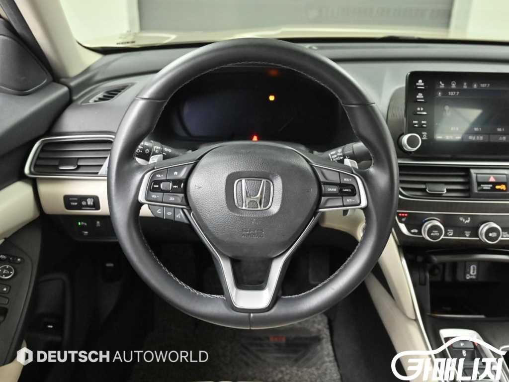 혼다 어코드(10세대) 2.0 하이브리드 EX-L 썸네일 12