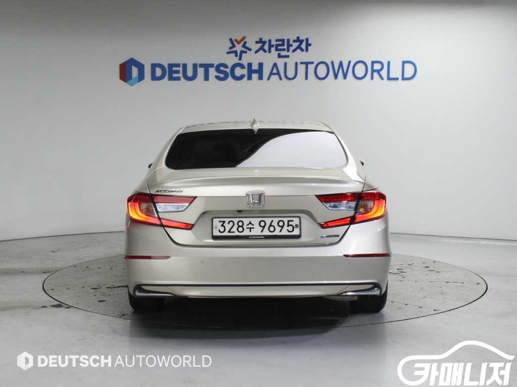 혼다 어코드(10세대) 2.0 하이브리드 EX-L 썸네일 4