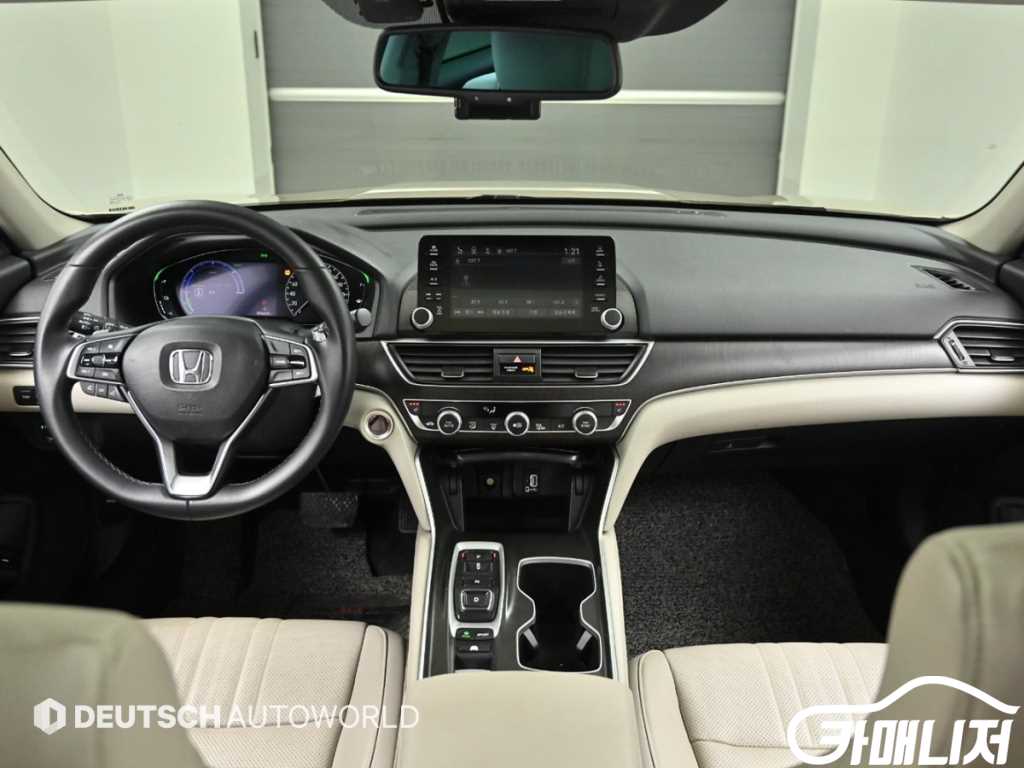 혼다 어코드(10세대) 2.0 하이브리드 EX-L 썸네일 6
