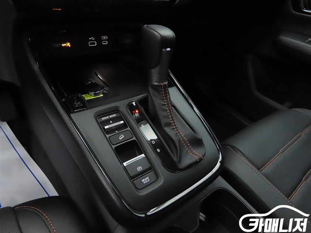 혼다 CR-V 6세대 2.0 하이브리드 투어링 2WD 썸네일 11