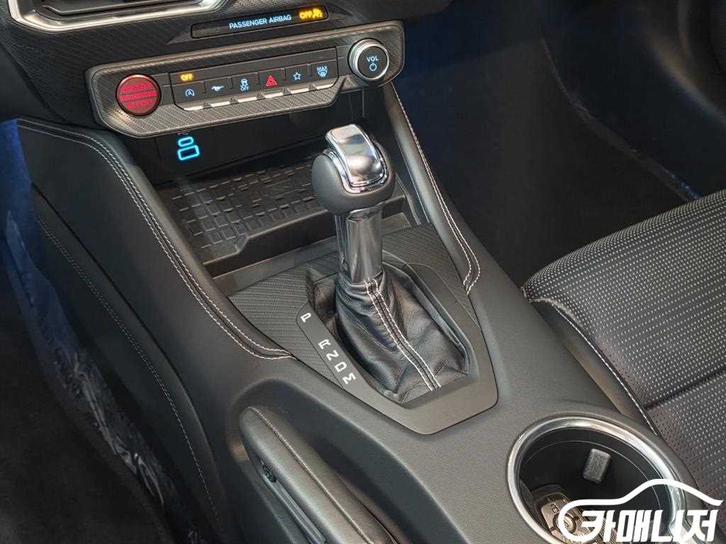 포드 머스탱 7세대 2.3 에코부스트 프리미엄 쿠페 썸네일 9