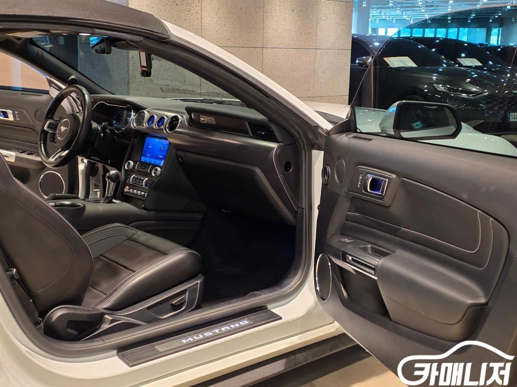 포드 머스탱 6세대 5.0 GT 컨버터블 썸네일 7