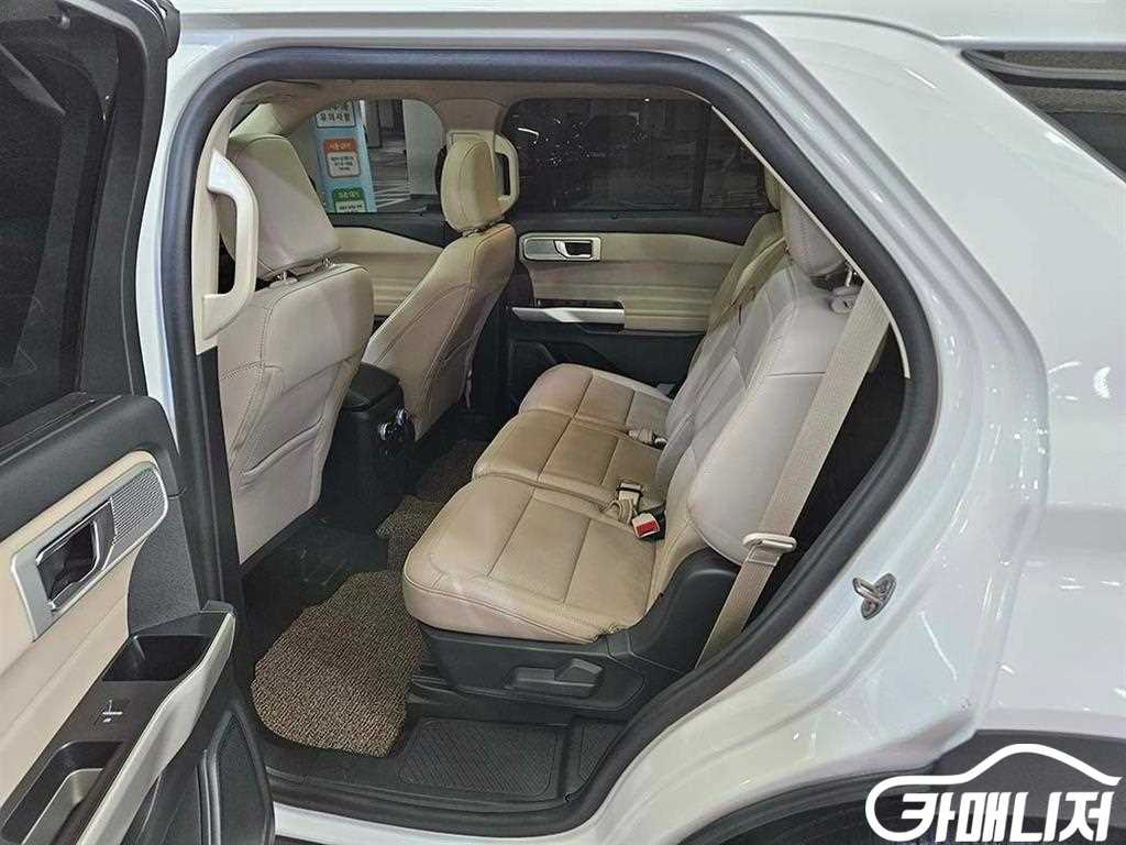 포드 익스플로러 6세대 2.3 AWD 리미티드 썸네일 7