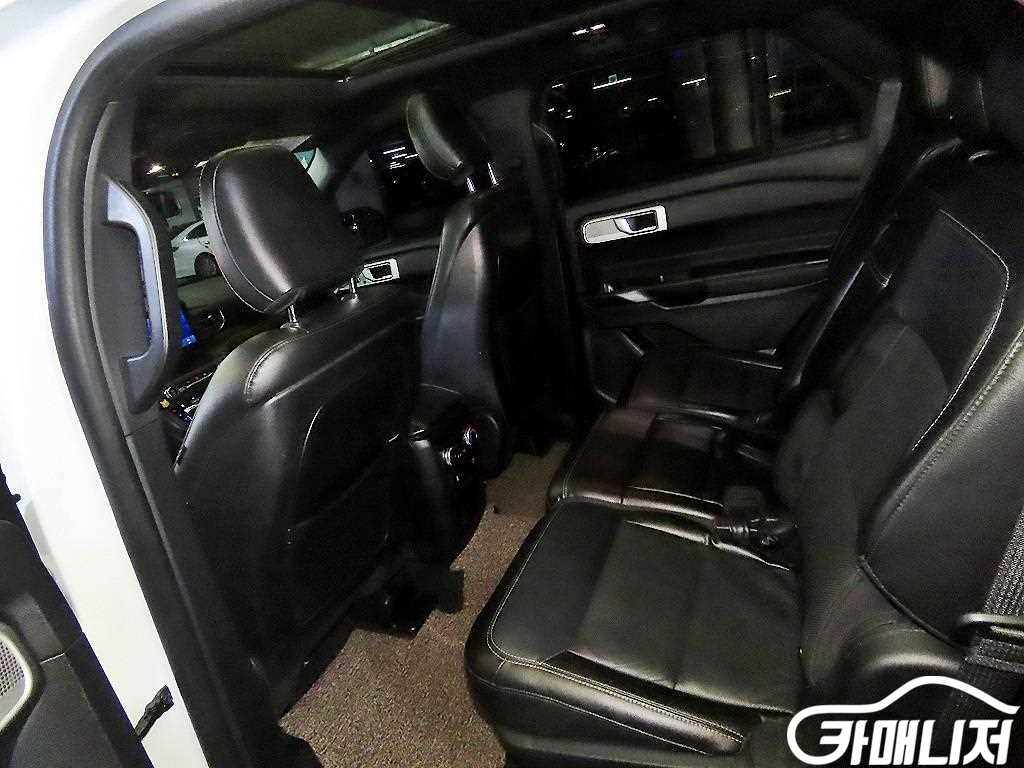 포드 익스플로러 6세대 2.3 AWD 리미티드 썸네일 7