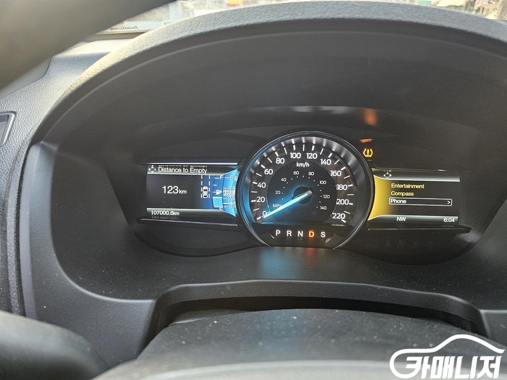 포드 익스플로러 6세대 2.3 AWD 리미티드 썸네일 5