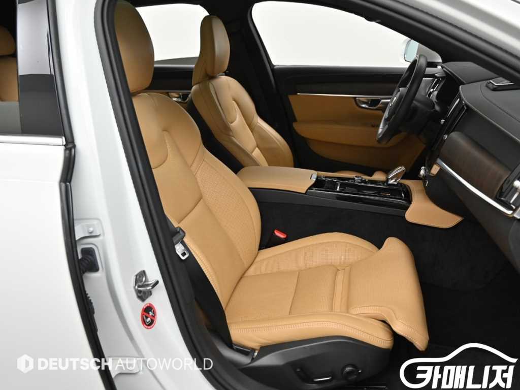 볼보 S90 T8 AWD 인스크립션 썸네일 10
