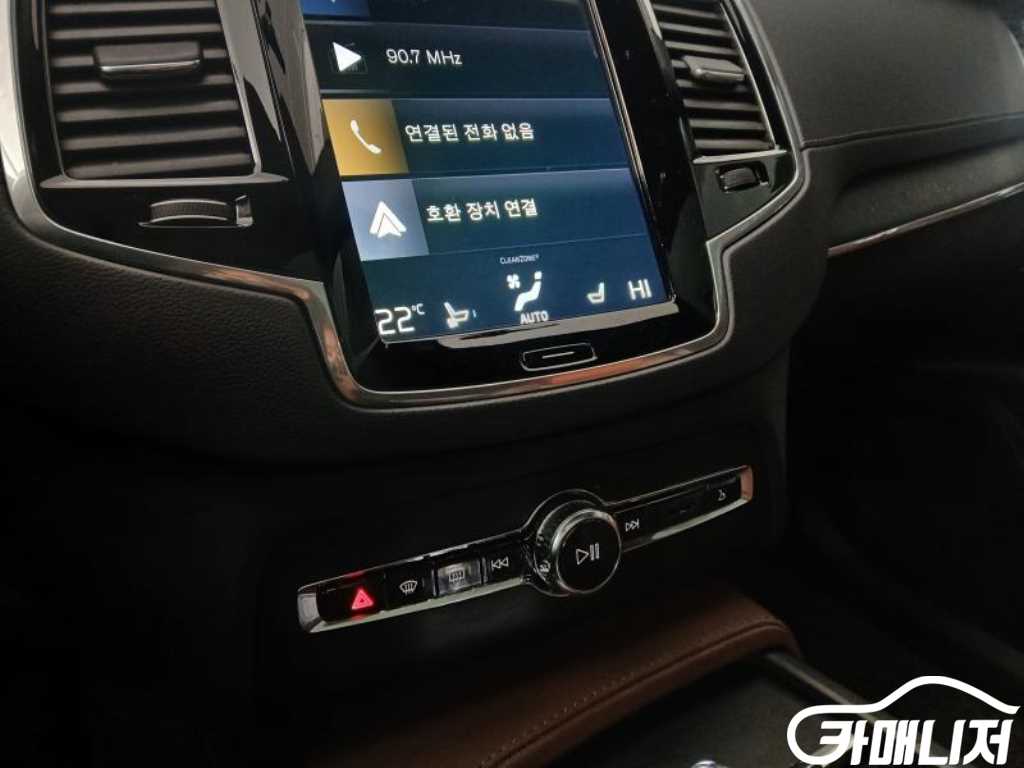 볼보 XC90 2세대 2.0 T8 AWD 썸네일 12
