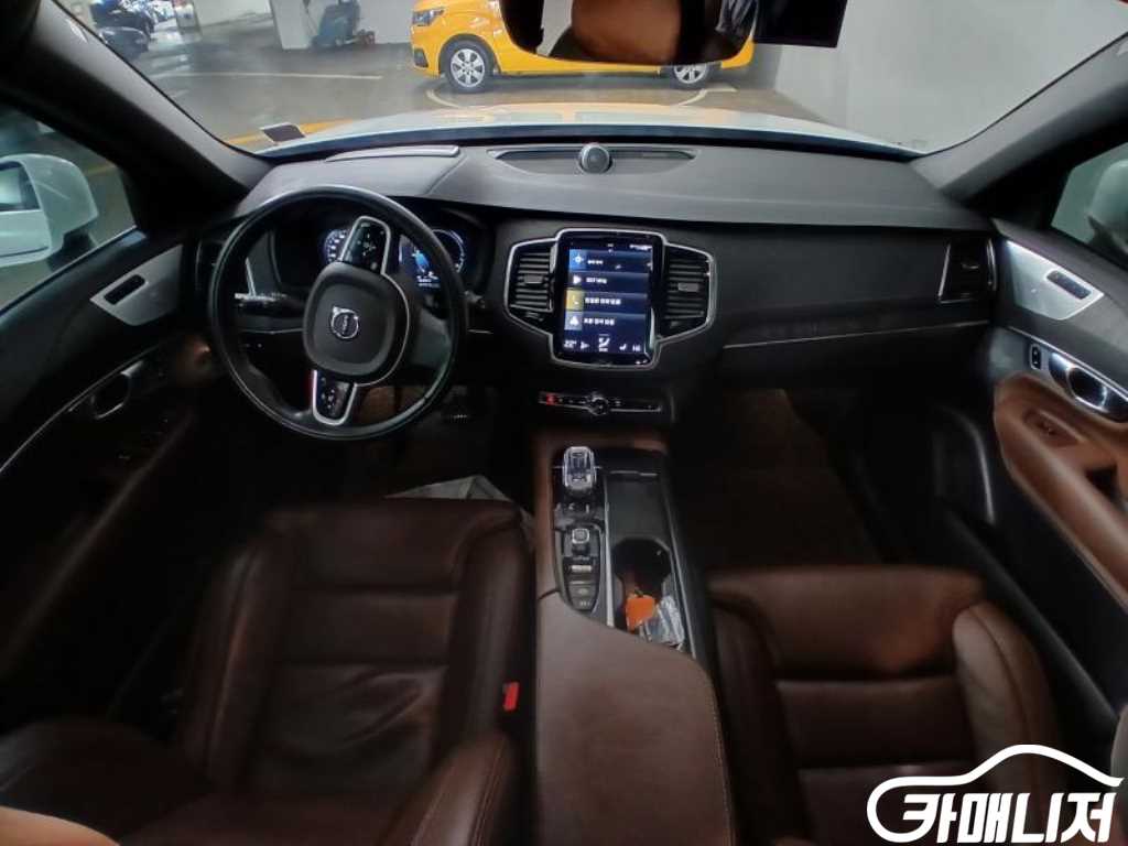 볼보 XC90 2세대 2.0 T8 AWD 썸네일 6