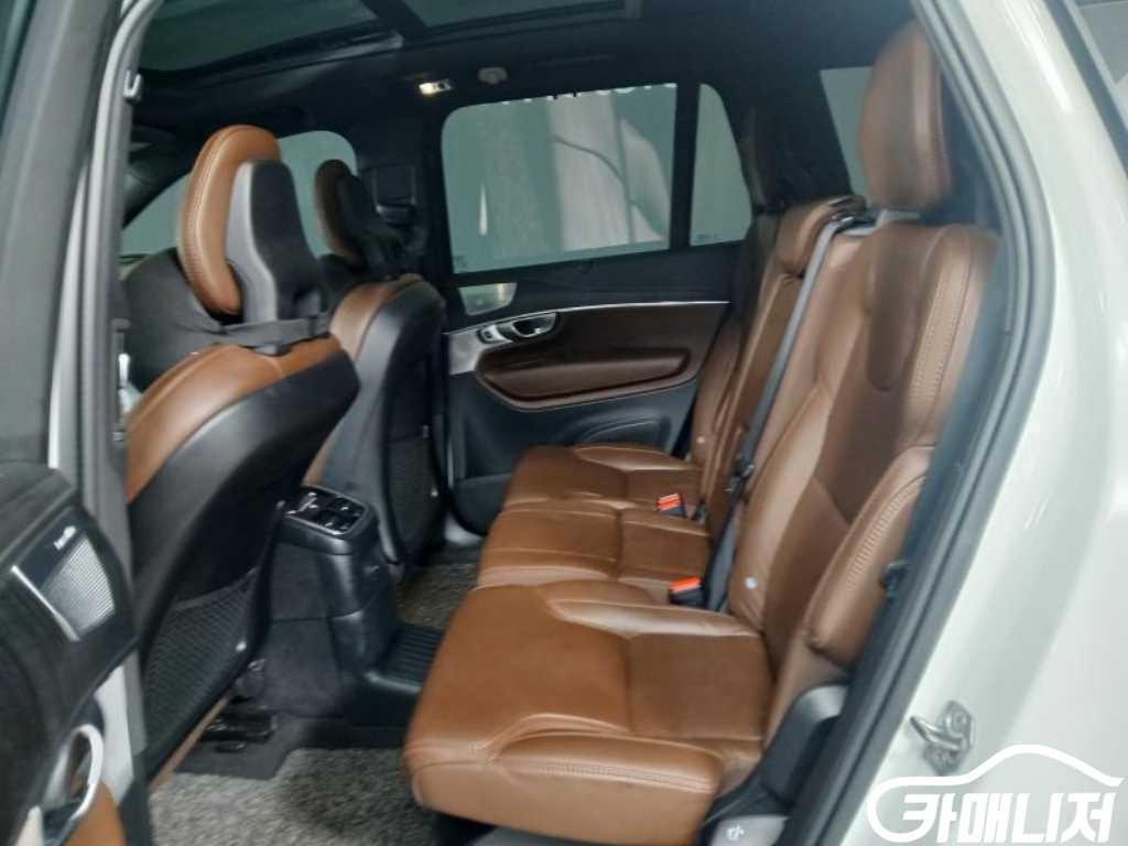 볼보 XC90 2세대 2.0 T8 AWD 썸네일 7