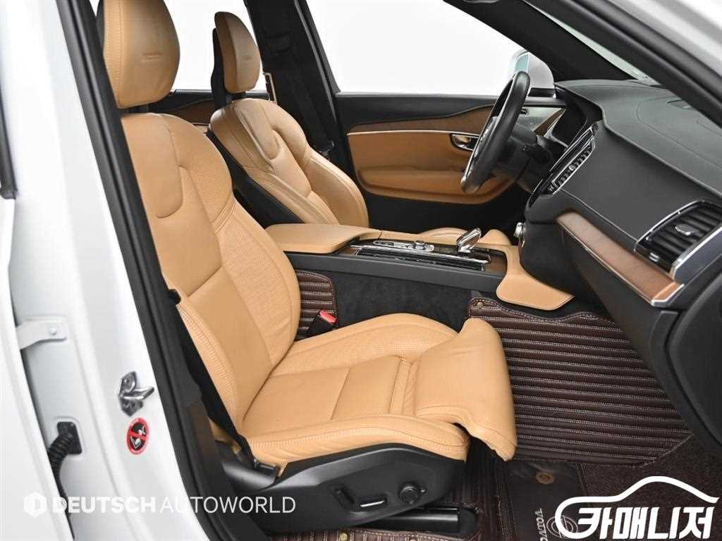 볼보 XC90 2세대 2.0 T8 AWD 썸네일 10