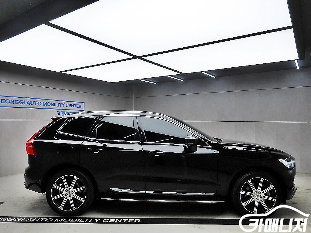 볼보 XC60(2세대) B5 AWD 인스크립션 썸네일 2