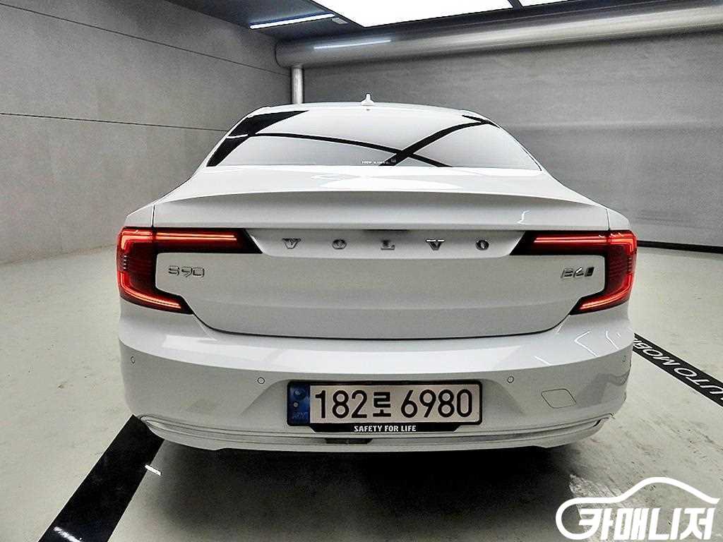 볼보 S90 B6 AWD 인스크립션 썸네일 3