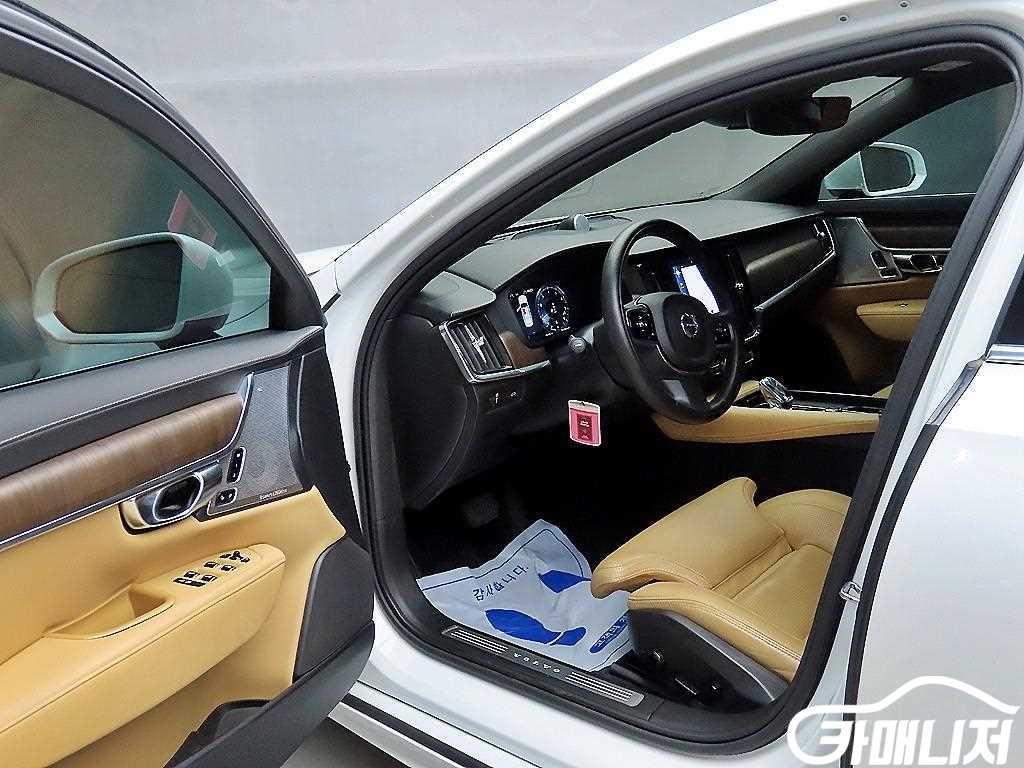 볼보 S90 B6 AWD 인스크립션 썸네일 5