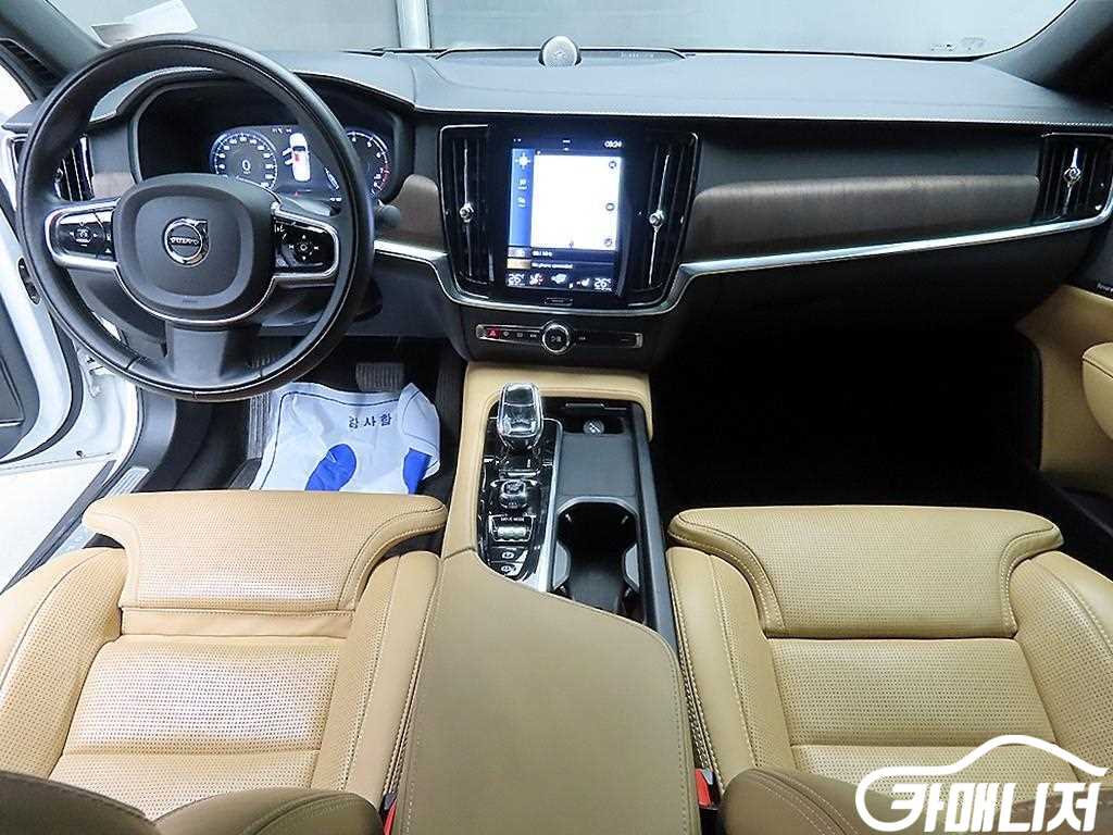 볼보 S90 B6 AWD 인스크립션 썸네일 7