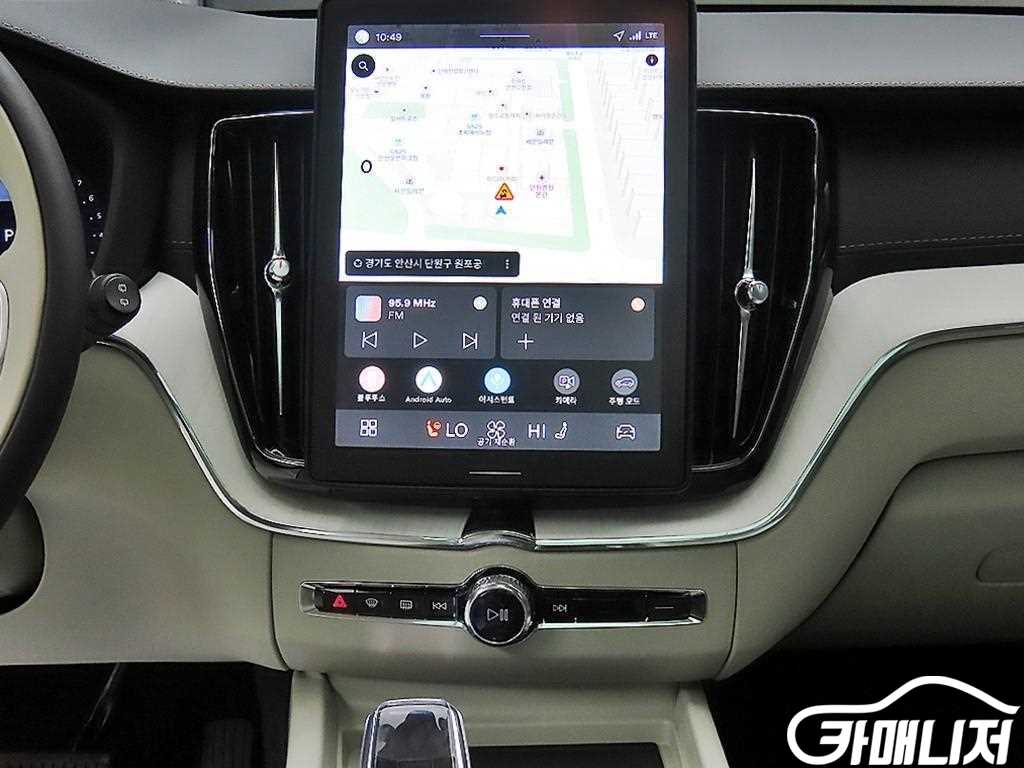 볼보 XC60(2세대) B5 AWD 울트라 브라이트 썸네일 12