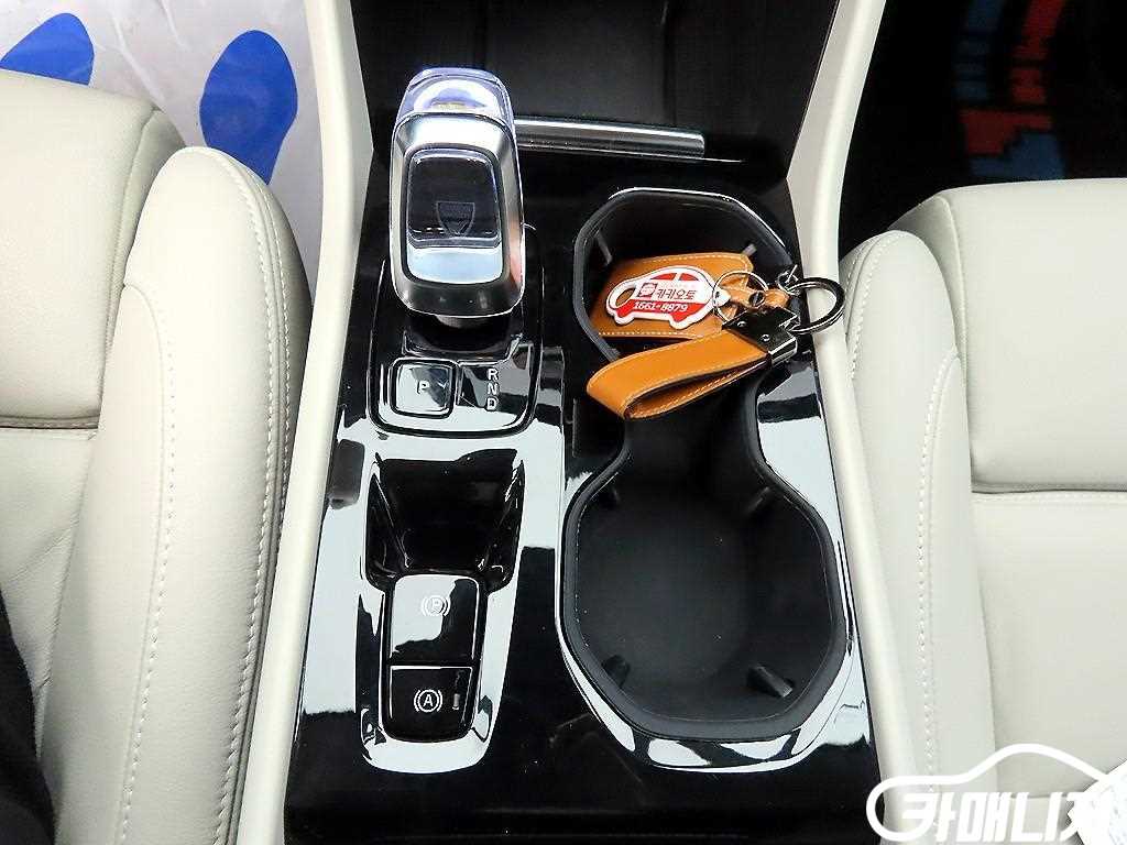 볼보 XC40 B4 AWD 울트라 브라이트 썸네일 10