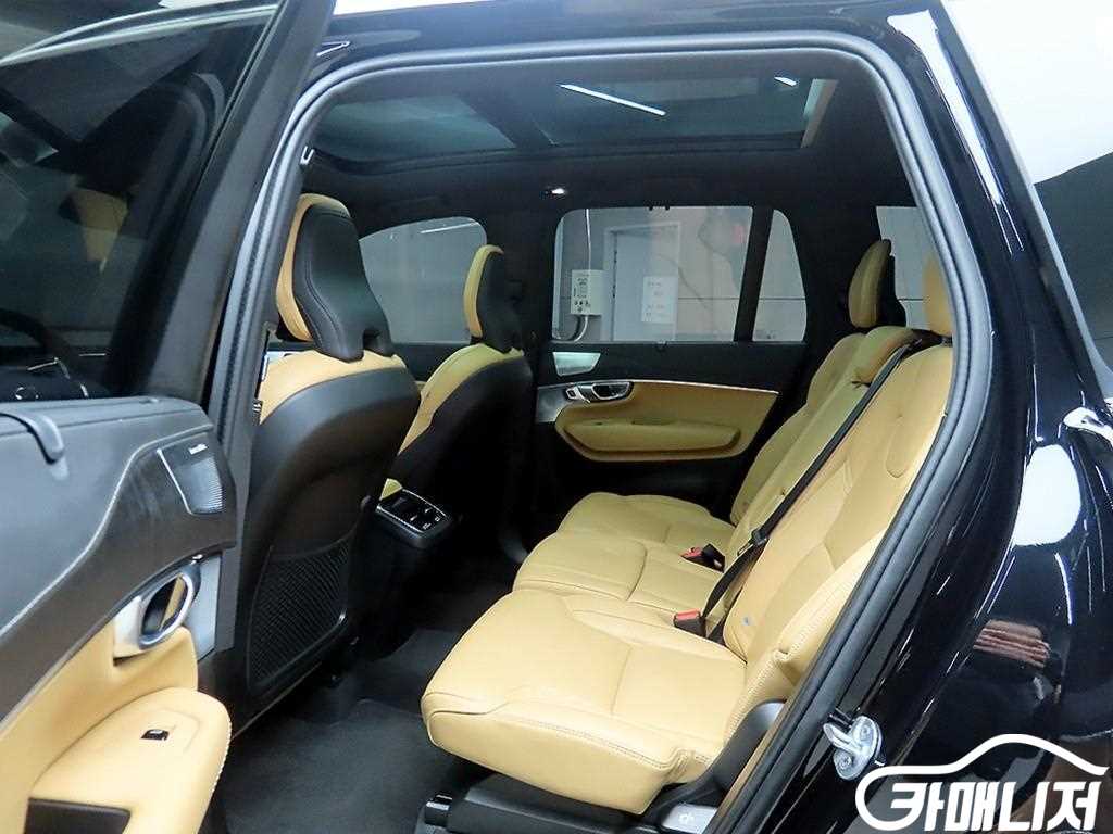 볼보 XC90 2세대 2.0 B6 AWD 썸네일 6