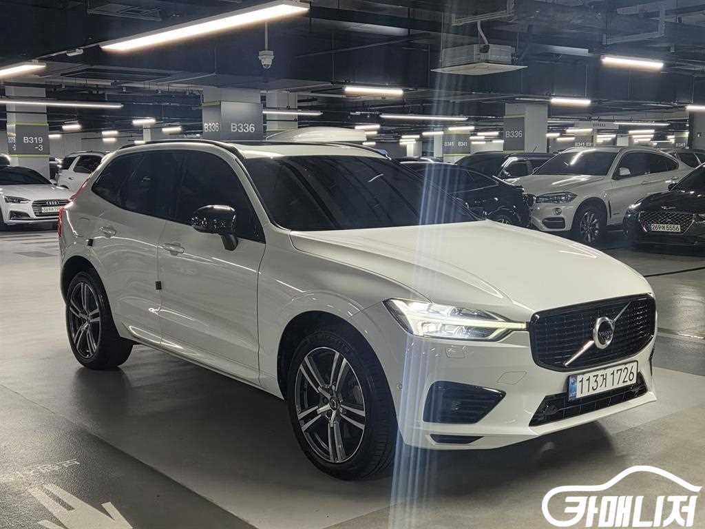 볼보 XC60(2세대) T8 AWD R-디자인