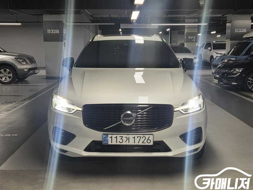 볼보 XC60(2세대) T8 AWD R-디자인 썸네일 2