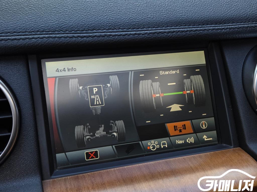 랜드로버 디스커버리4 3.0 TDV6 HSE 썸네일 12