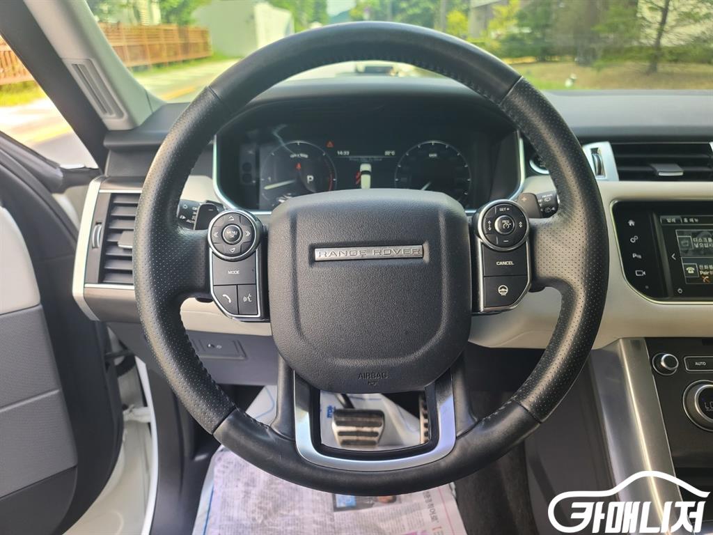 랜드로버 레인지로버 스포츠 2세대 3.0 SDV6 HSE 다이나믹 썸네일 12