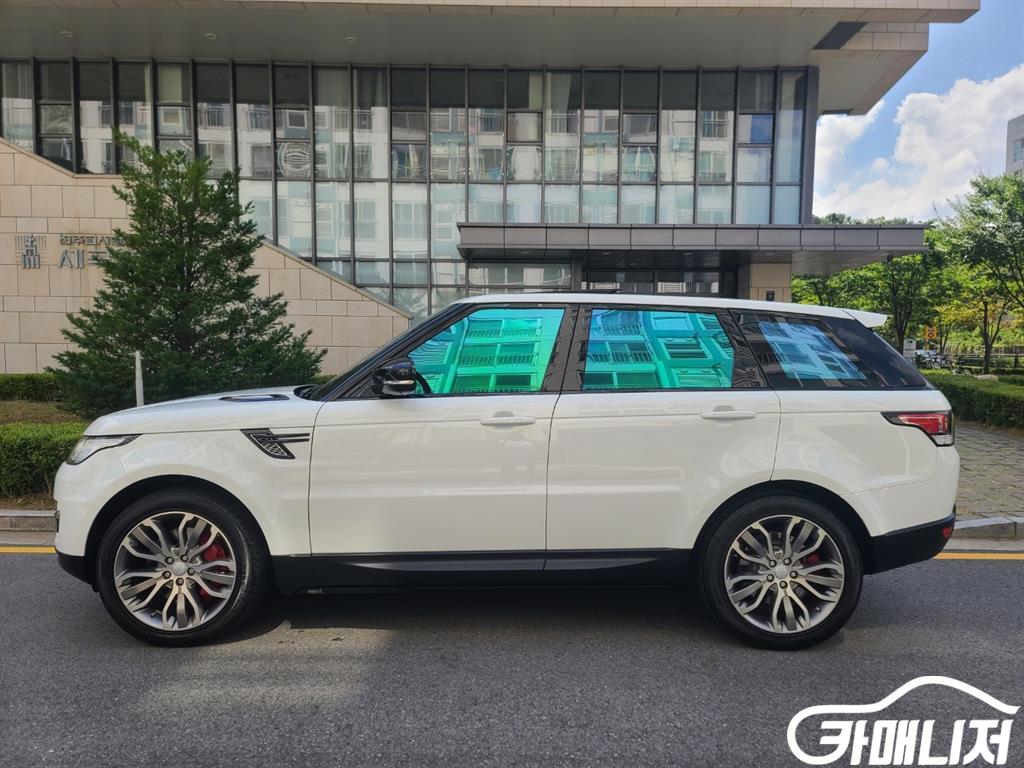 랜드로버 레인지로버 스포츠 2세대 3.0 SDV6 HSE 다이나믹 썸네일 3