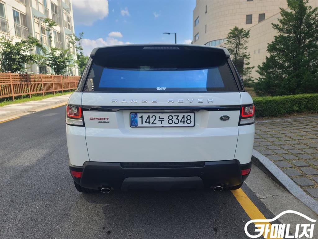 랜드로버 레인지로버 스포츠 2세대 3.0 SDV6 HSE 다이나믹 썸네일 4