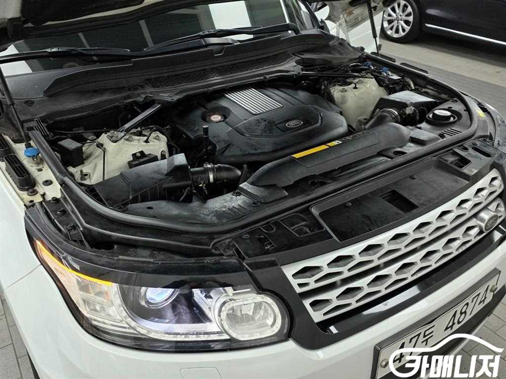 랜드로버 레인지로버 스포츠 2세대 3.0 SDV6 HSE 썸네일 6