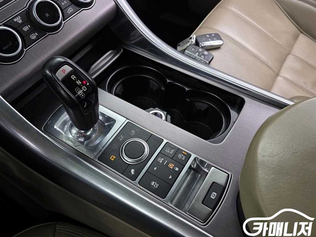 랜드로버 레인지로버 스포츠 2세대 3.0 SDV6 HSE 썸네일 9