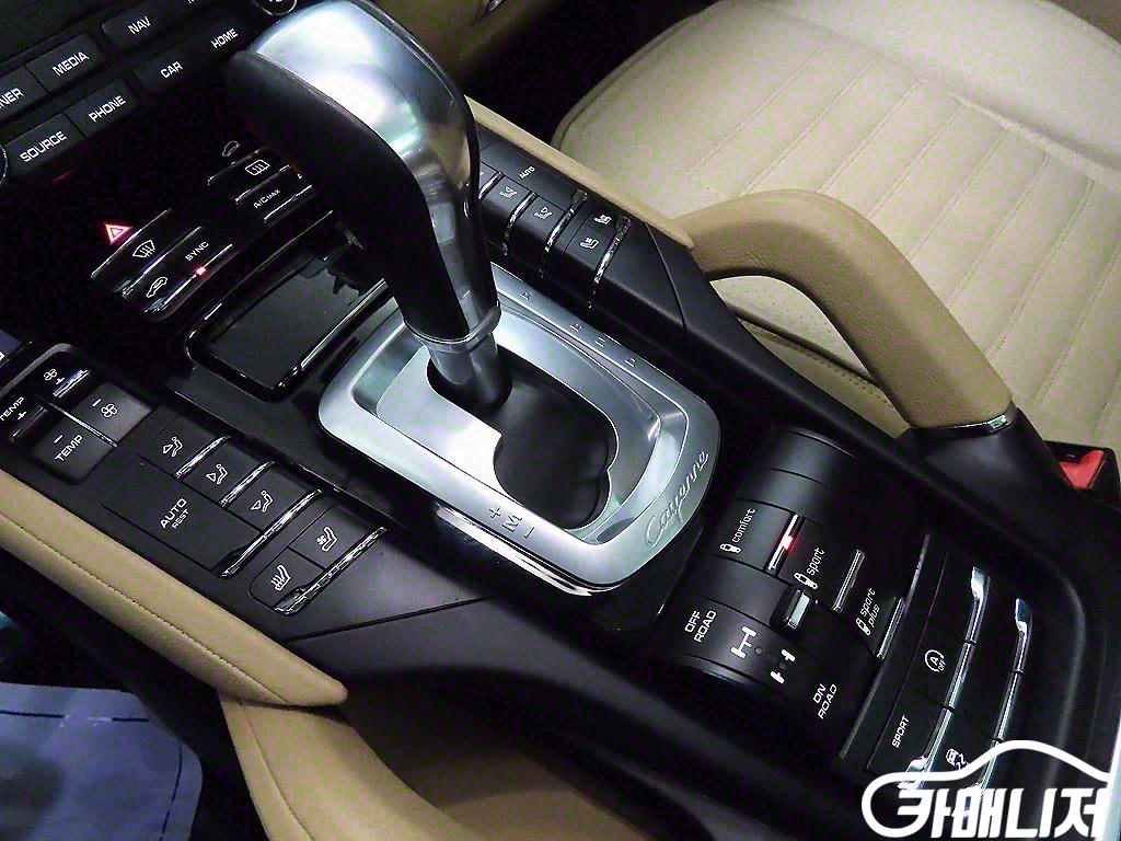 포르쉐 뉴 카이엔 3.6 S 썸네일 12