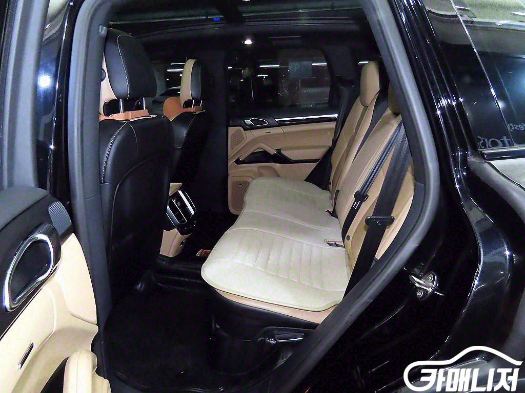 포르쉐 뉴 카이엔 3.6 S 썸네일 7