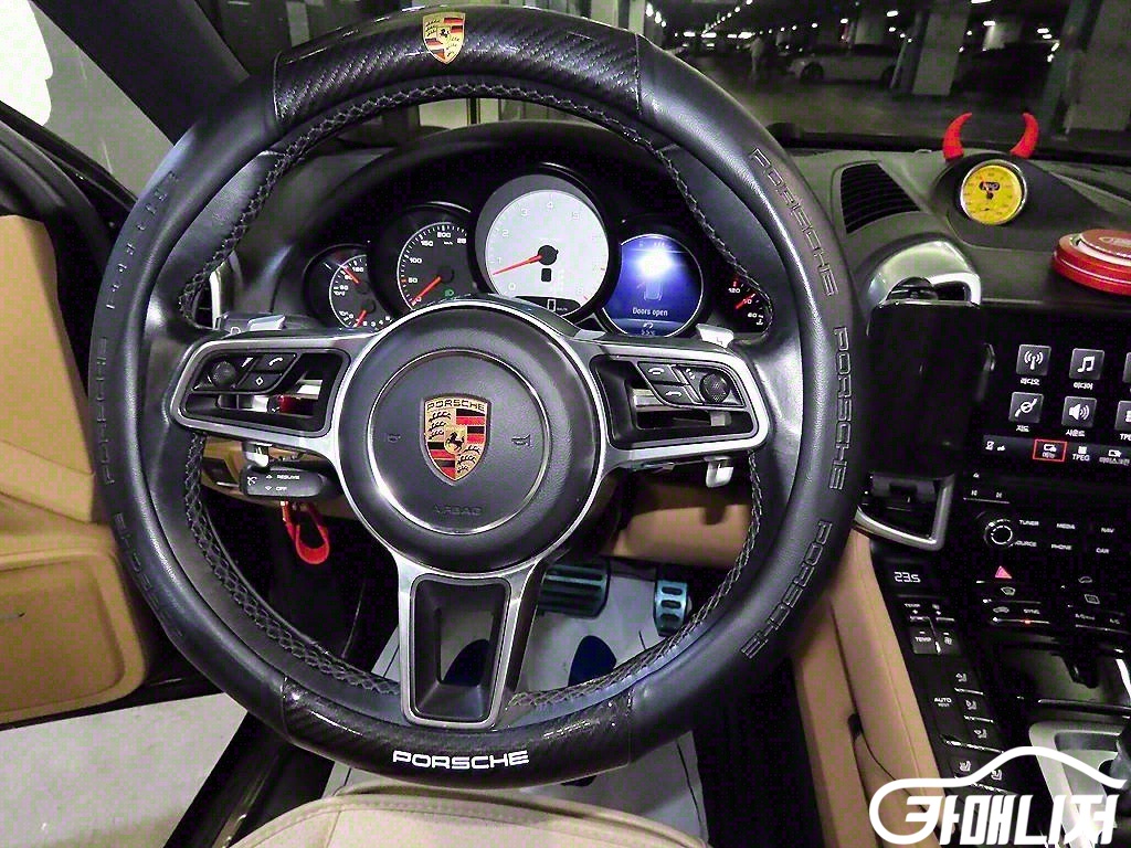 포르쉐 뉴 카이엔 3.6 S 썸네일 8