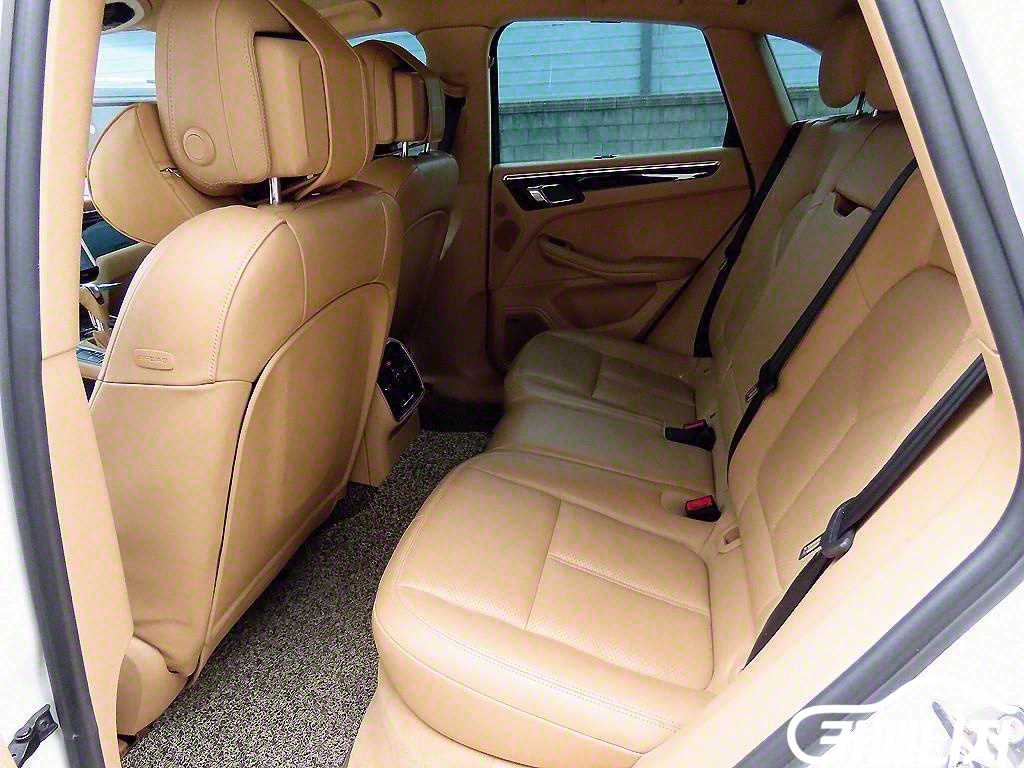 포르쉐 마칸 디젤 3.0 S 썸네일 6