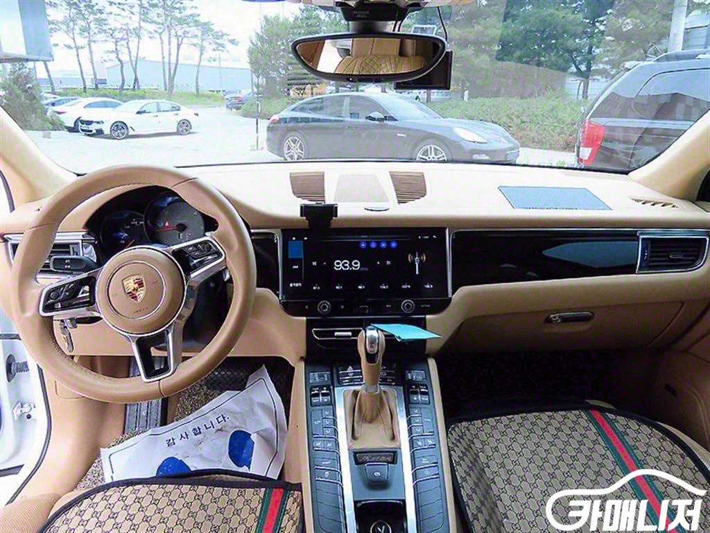 포르쉐 마칸 디젤 3.0 S 썸네일 7