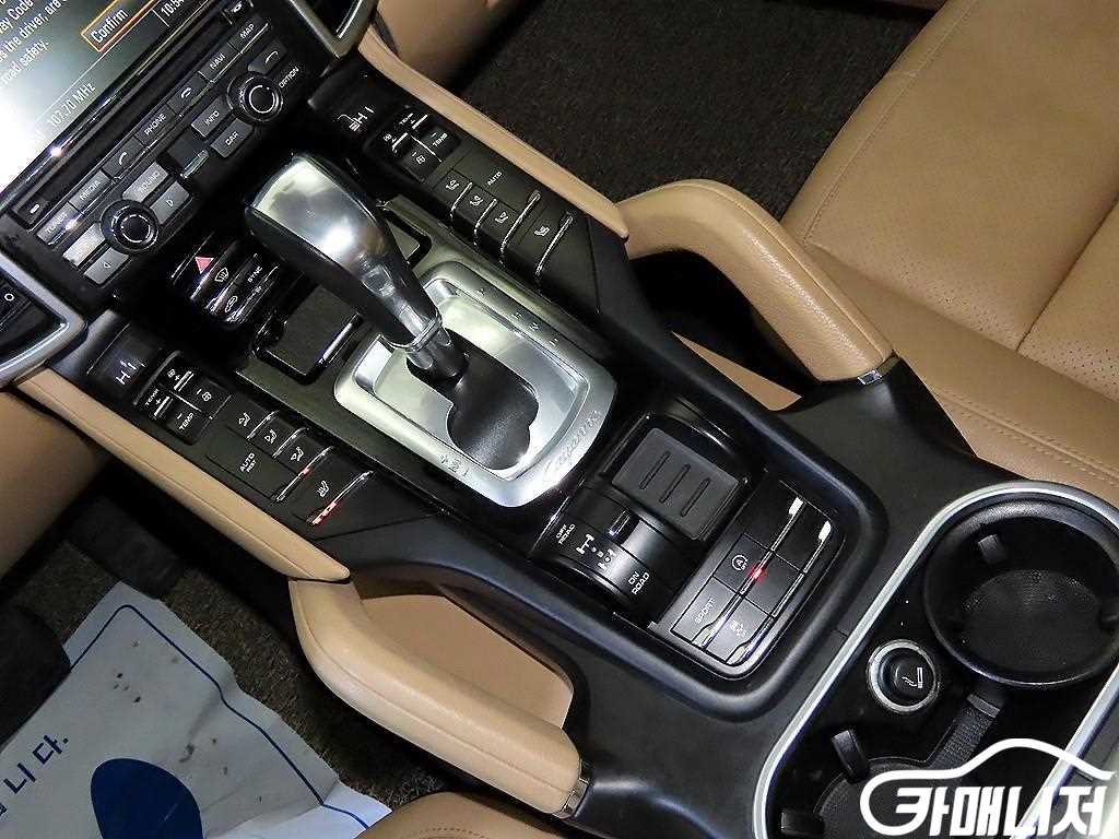 포르쉐 뉴 카이엔 3.0 디젤 플래티넘 에디션 썸네일 11