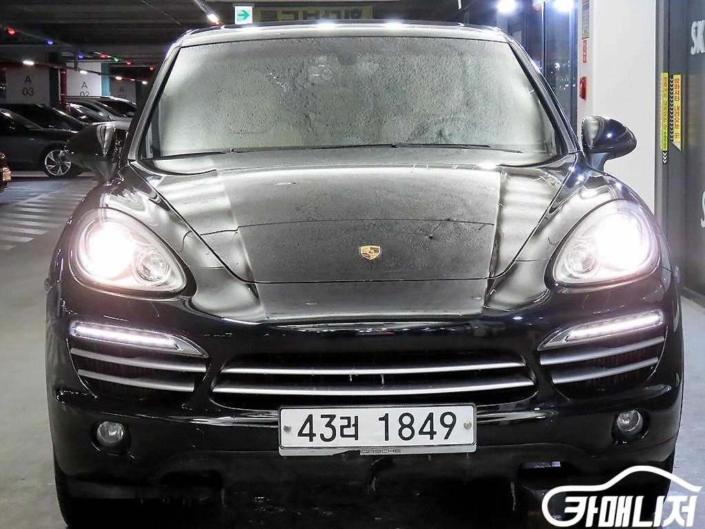 포르쉐 뉴 카이엔 3.0 디젤 플래티넘 에디션 썸네일 2