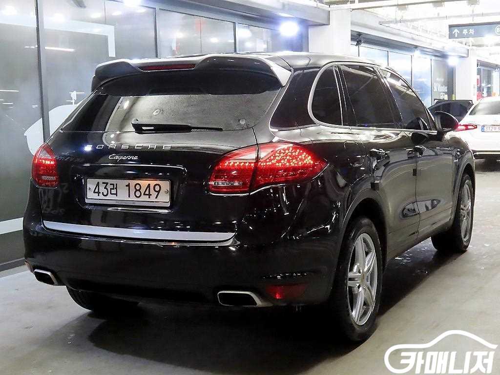포르쉐 뉴 카이엔 3.0 디젤 플래티넘 에디션 썸네일 4