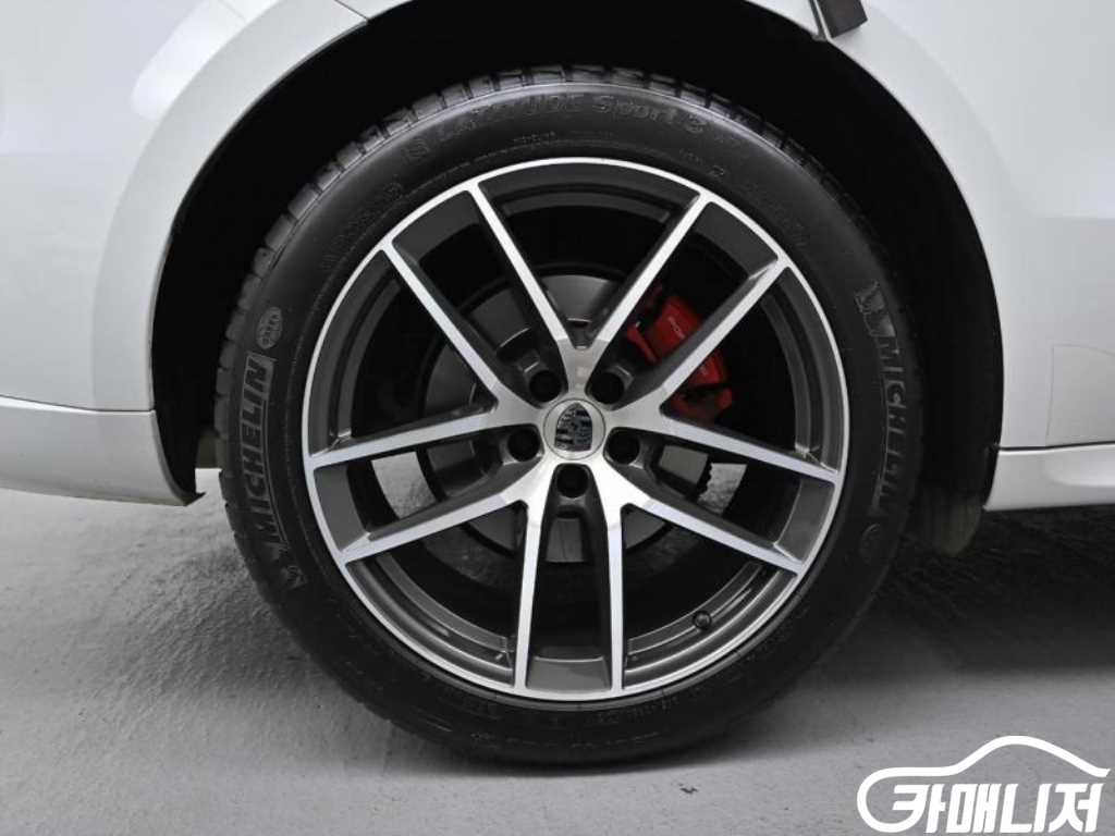 포르쉐 마칸 가솔린 2.9 S 썸네일 5