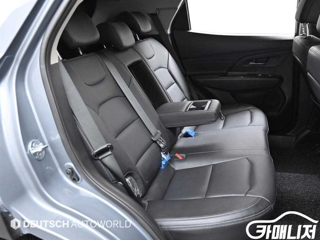 KG모빌리티(쌍용) 뷰티풀코란도 2WD 가솔린 1.5 C7 썸네일 12