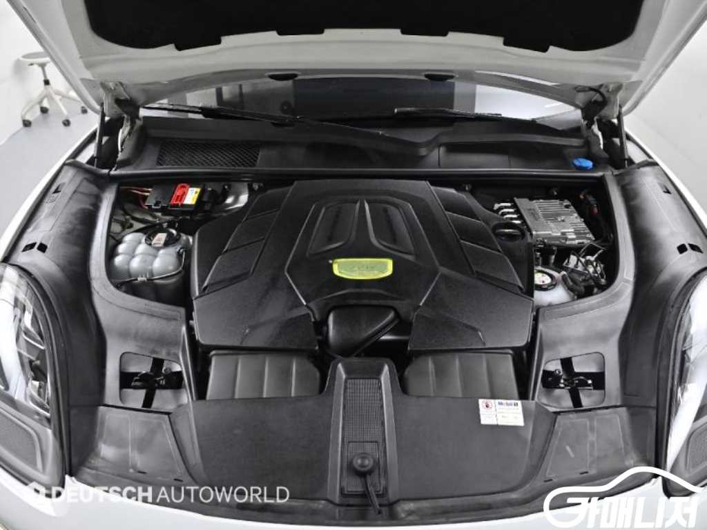 포르쉐 카이엔(PO536) 3.0 E-하이브리드 썸네일 6