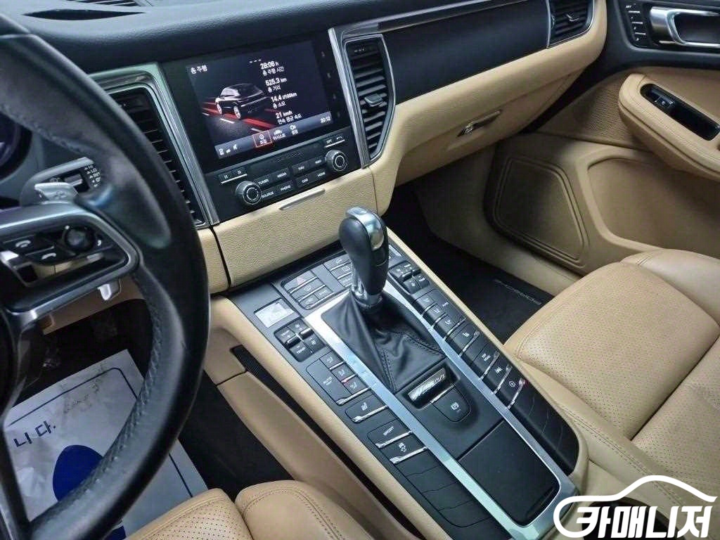 포르쉐 마칸 가솔린 2.0 썸네일 10