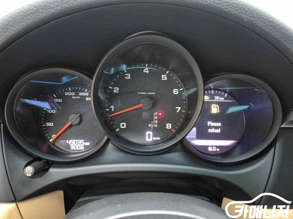 포르쉐 마칸 가솔린 2.0 썸네일 6