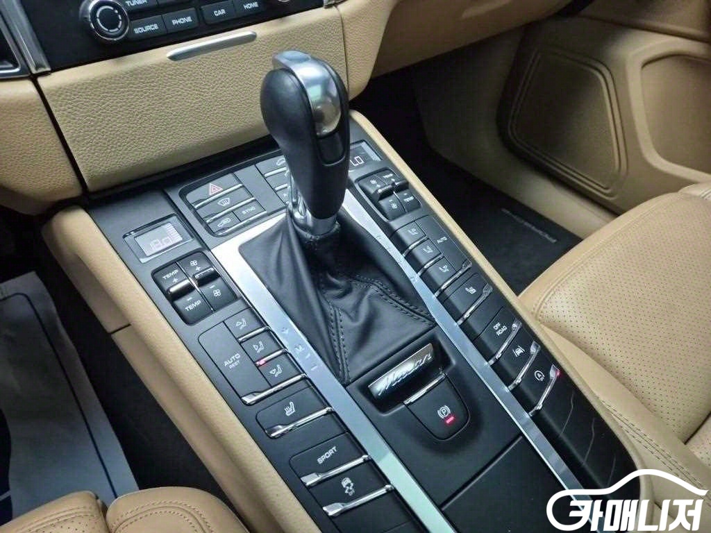 포르쉐 마칸 가솔린 2.0 썸네일 8