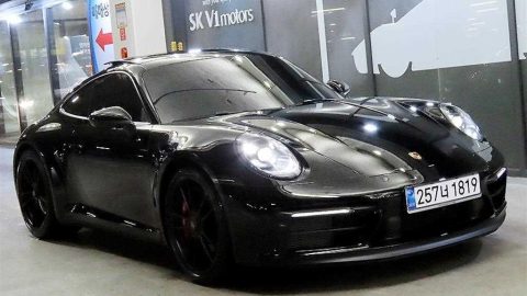 포르쉐 911(992) 카레라 4 GTS