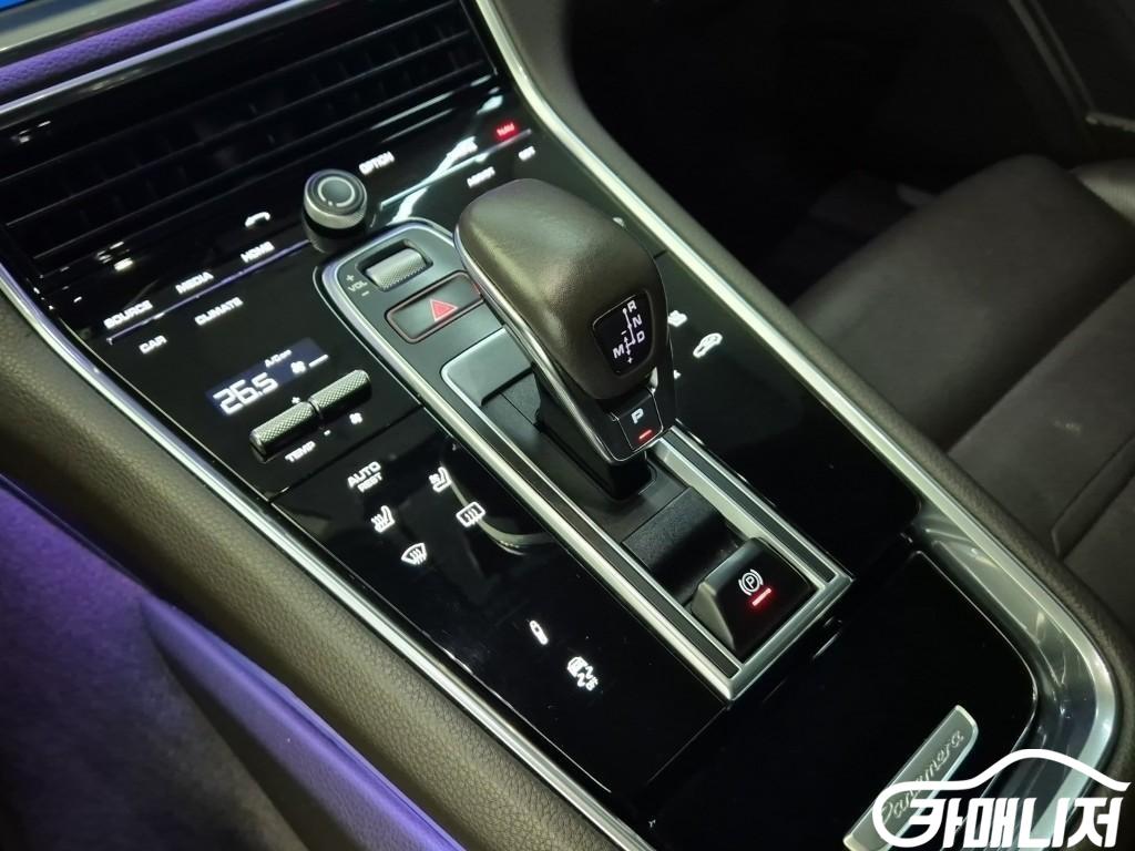 포르쉐 파나메라(971) 3.0 4 썸네일 8