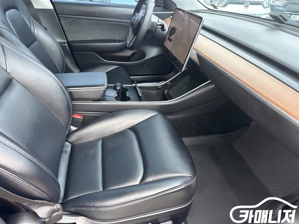 테슬라 모델 3 스탠다드 레인지 플러스 썸네일 11